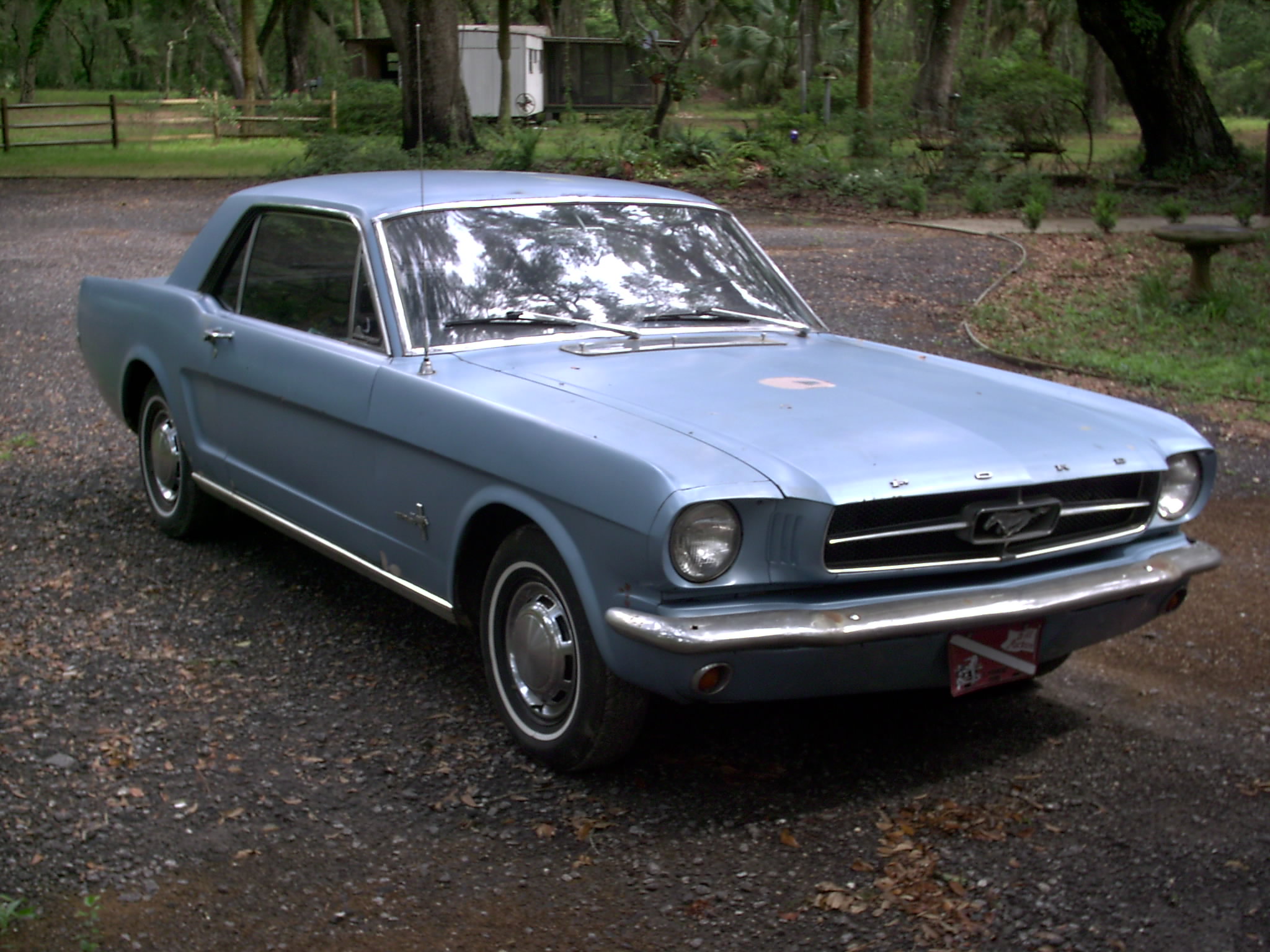 2004-06-14 -1965 Mustang2.JPG